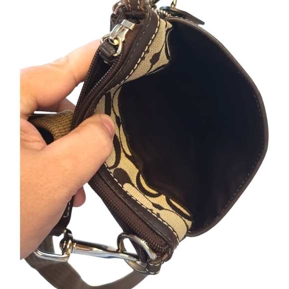 Coach Women's Signature Swingpack Crossbody Messenger Bag  B0768-F06016 - Picture 5 of 9